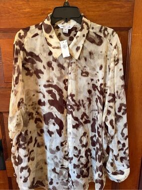 Women’s Lightweight Button-Up blouse in Cream & Brown